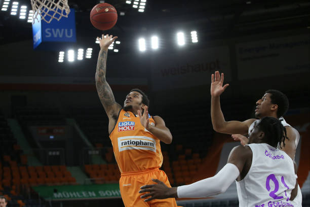 库里在本场 库里在本场