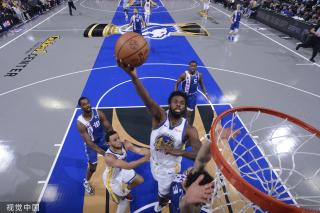 是球场上的 是球场上的